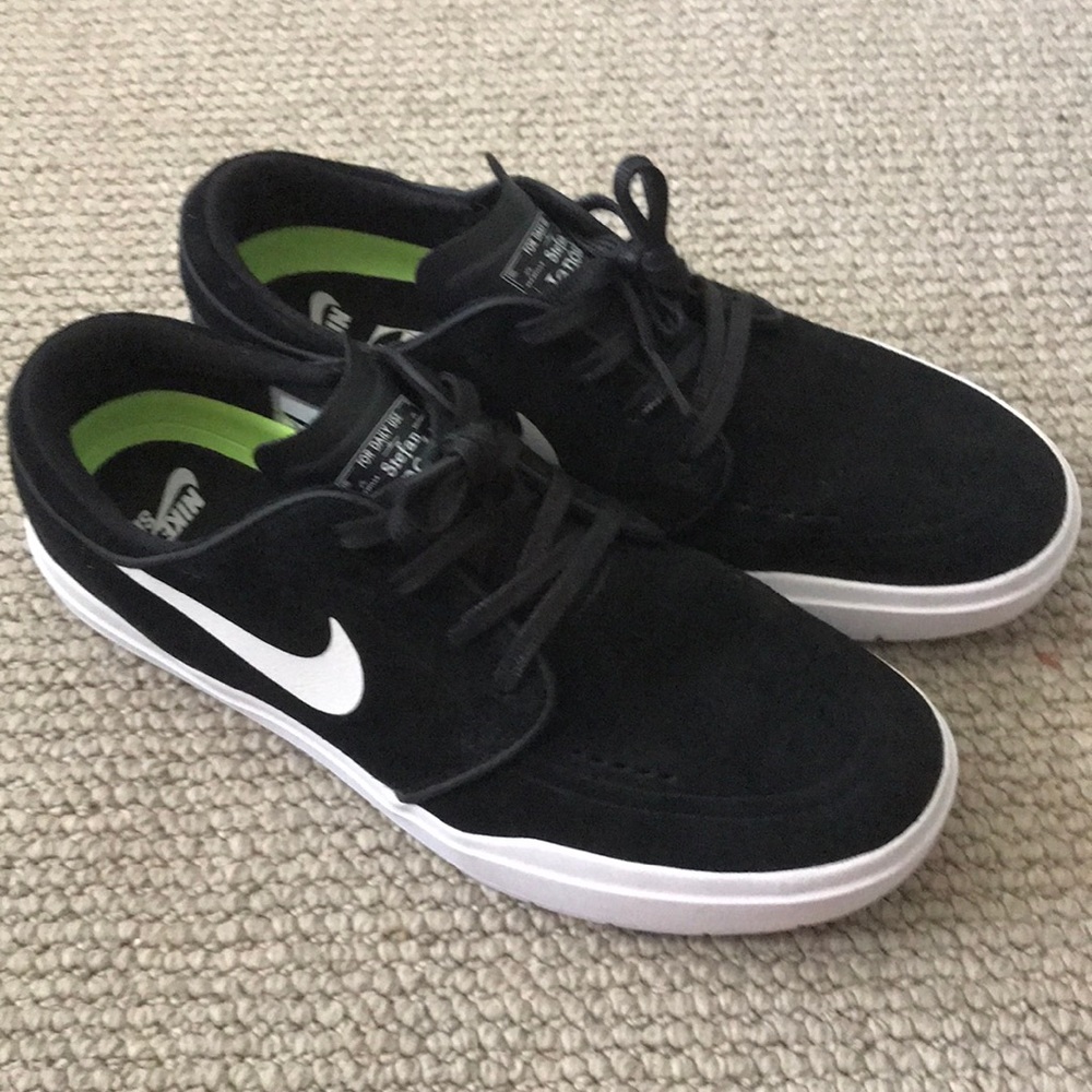 Brand New Janoski Hyperfeel Size 9